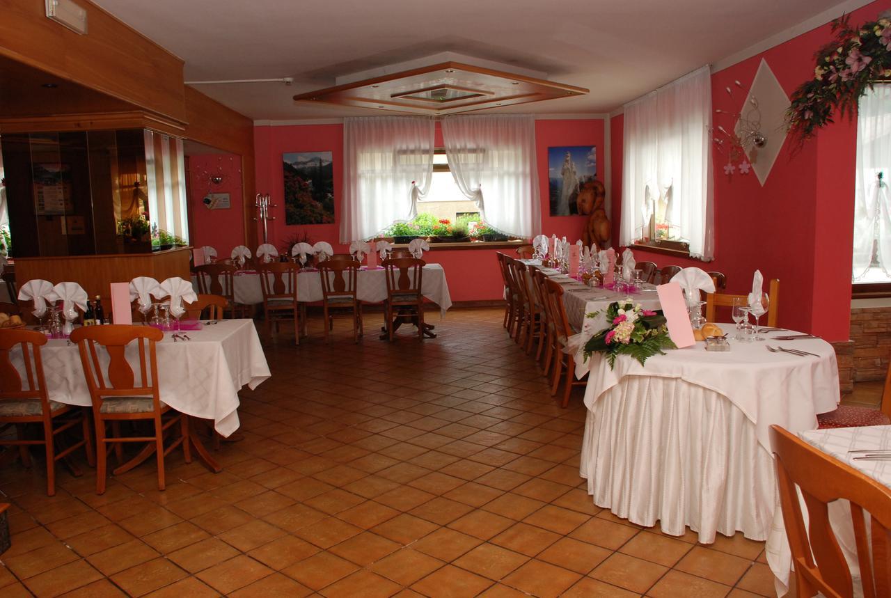 Albergo Ginevra Roncone Extérieur photo